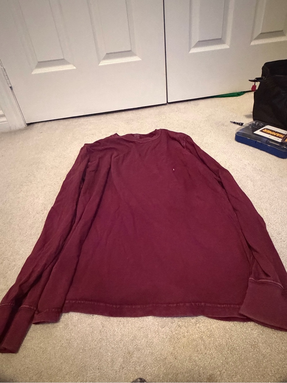 American Eagle Outfitters Long-Sleeve Crewneck Shirt - Maroon